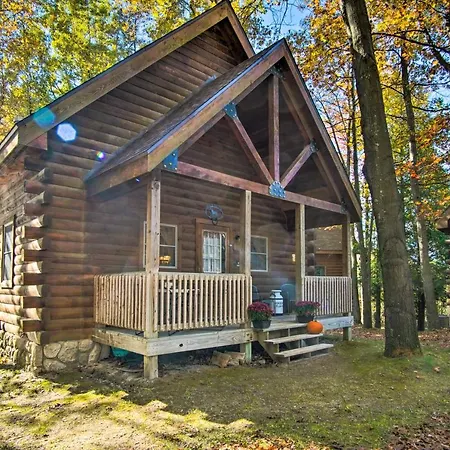 Rustic Rothbury Cabin With Resort Amenity Access! Exterior photo