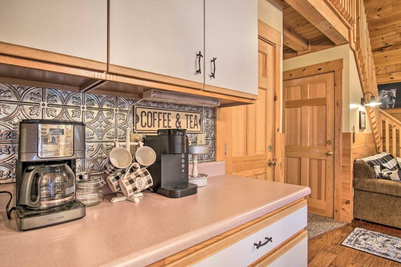 Rustic With Amenity Access! Casa de Férias *