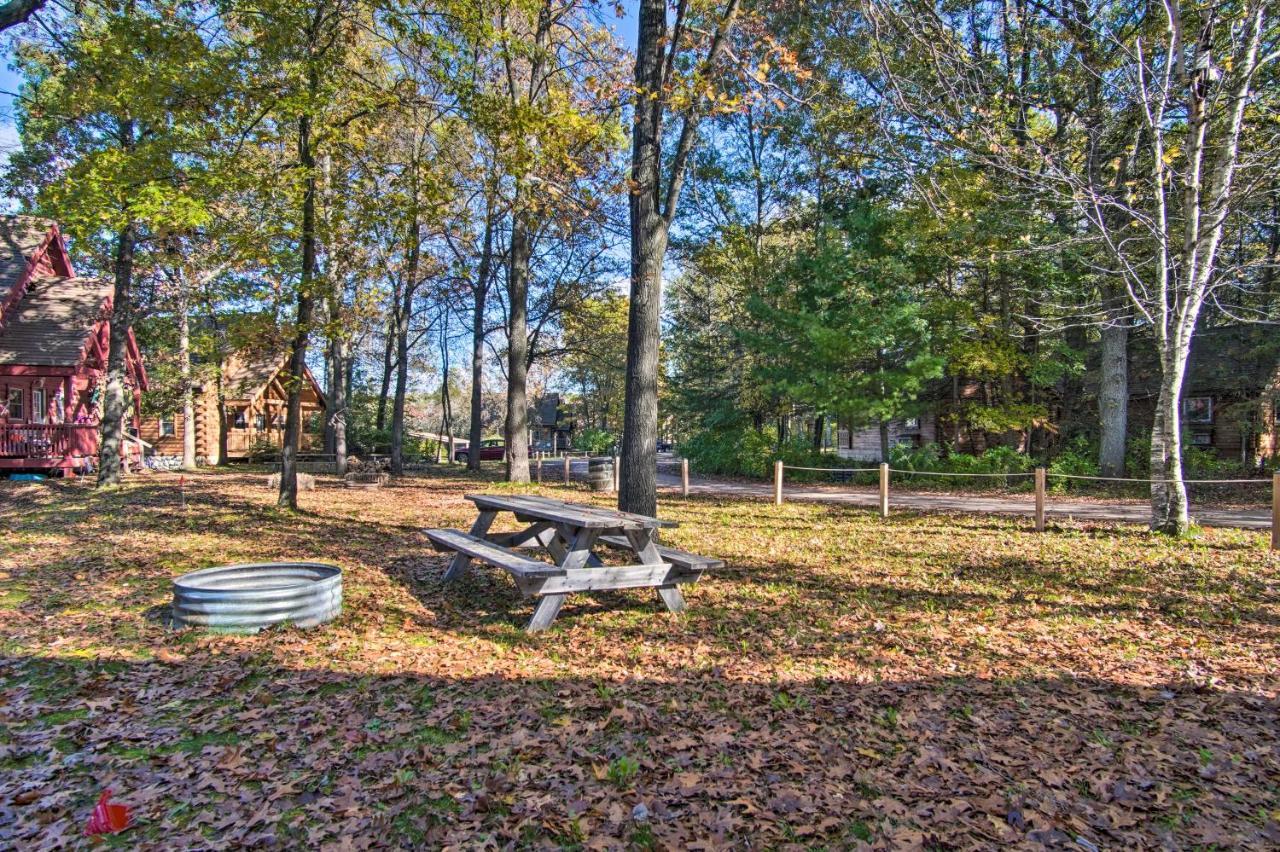 Rustic With Amenity Access!